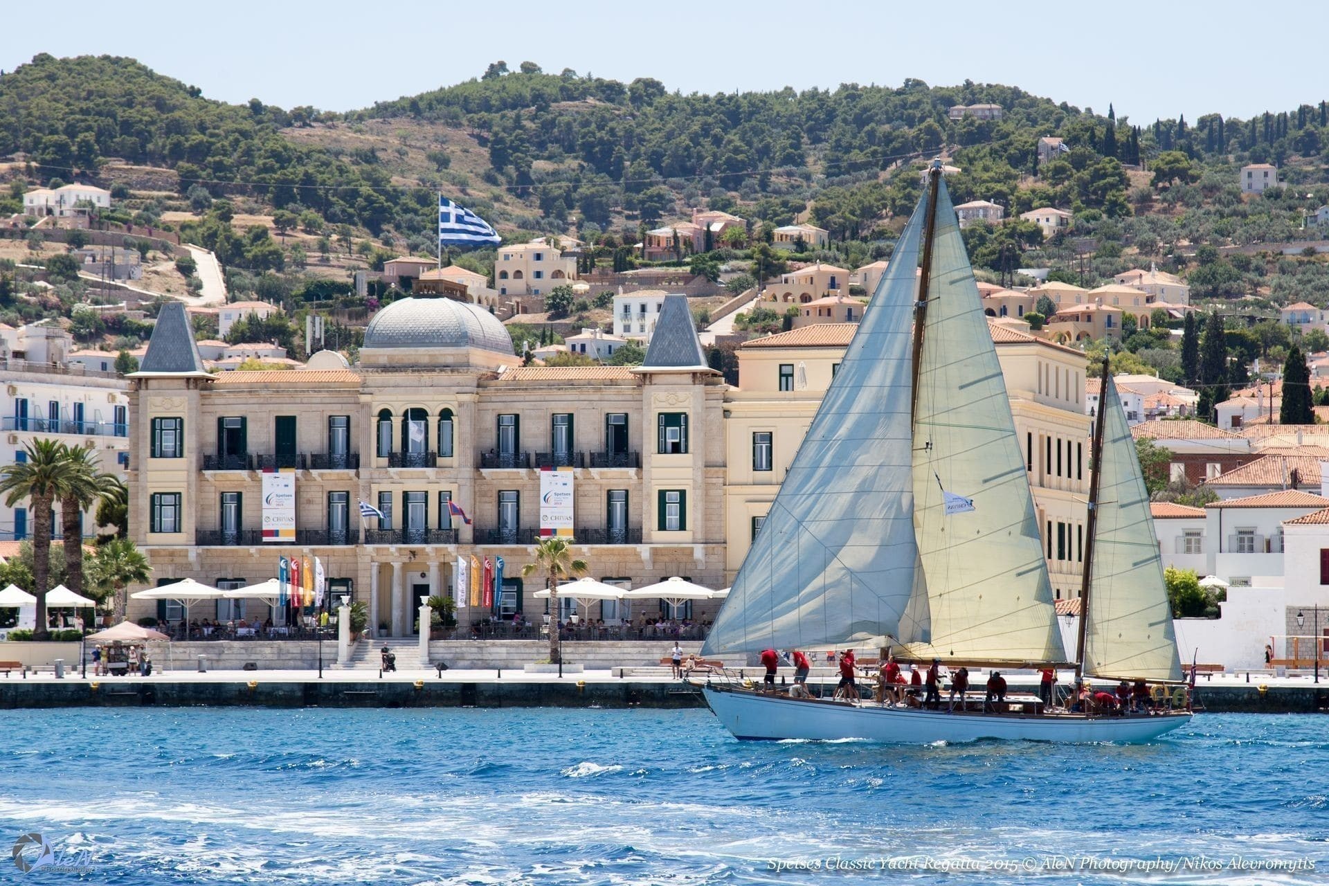 luxury yachts spetses